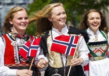 Conferencia: «¿Qué significa ser de Escandinavia?» Por Mia Hove Christensen. 